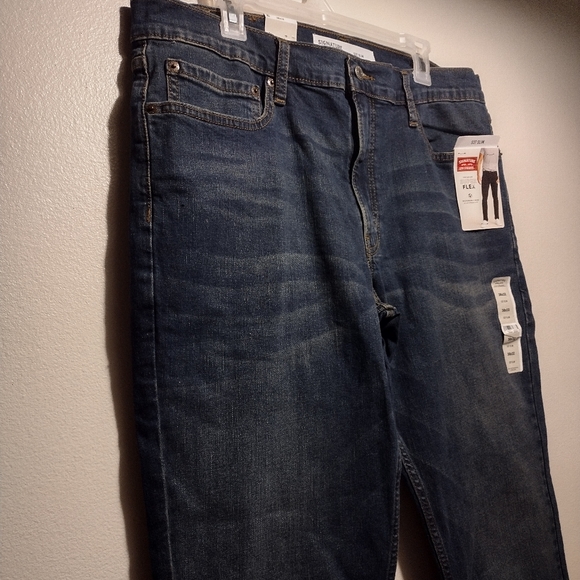 Levi Strauss Signature Super Flex Slim Fit Jeans - Picture 8 of 13